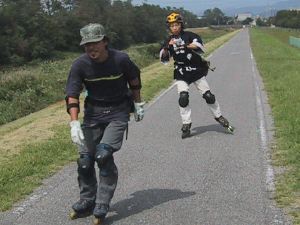 苦笑いのRightさん